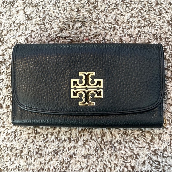 Tory Burch crossbody and wallet set! - Picture 1 of 3